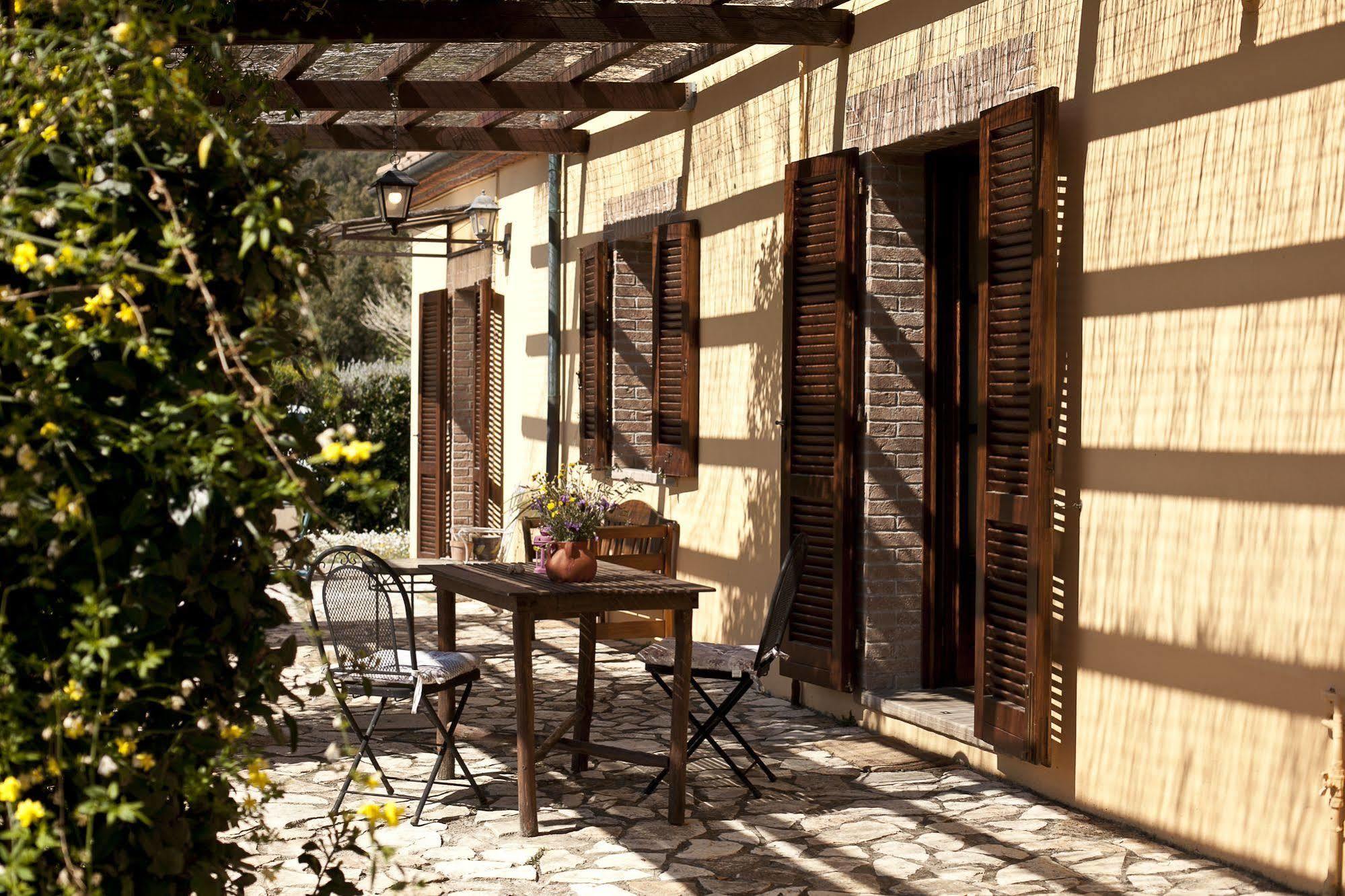 Casale Pundarika Guest House Рипарбела Екстериор снимка