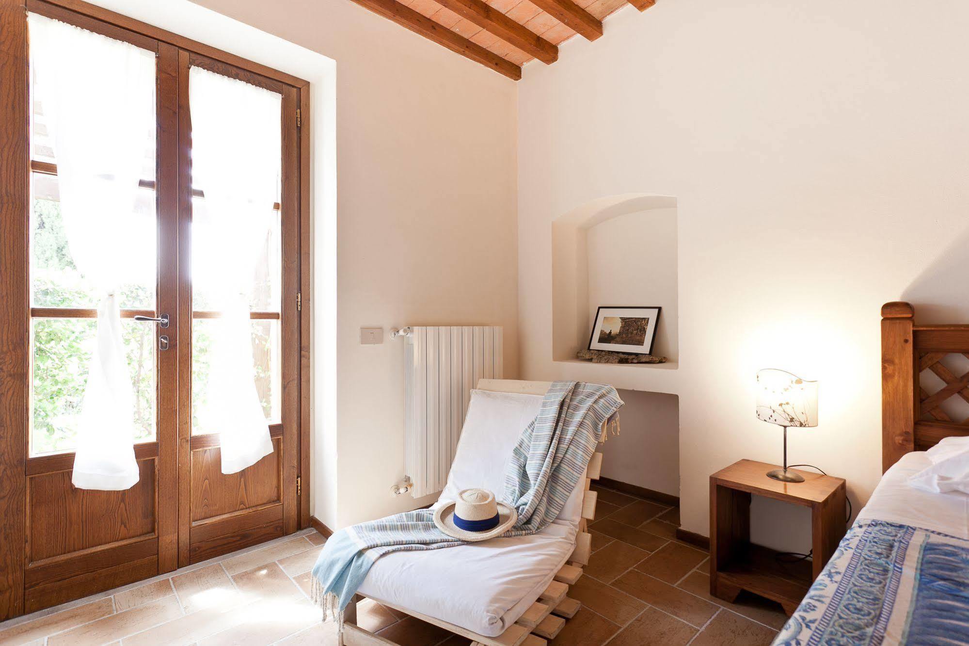 Casale Pundarika Guest House Рипарбела Екстериор снимка